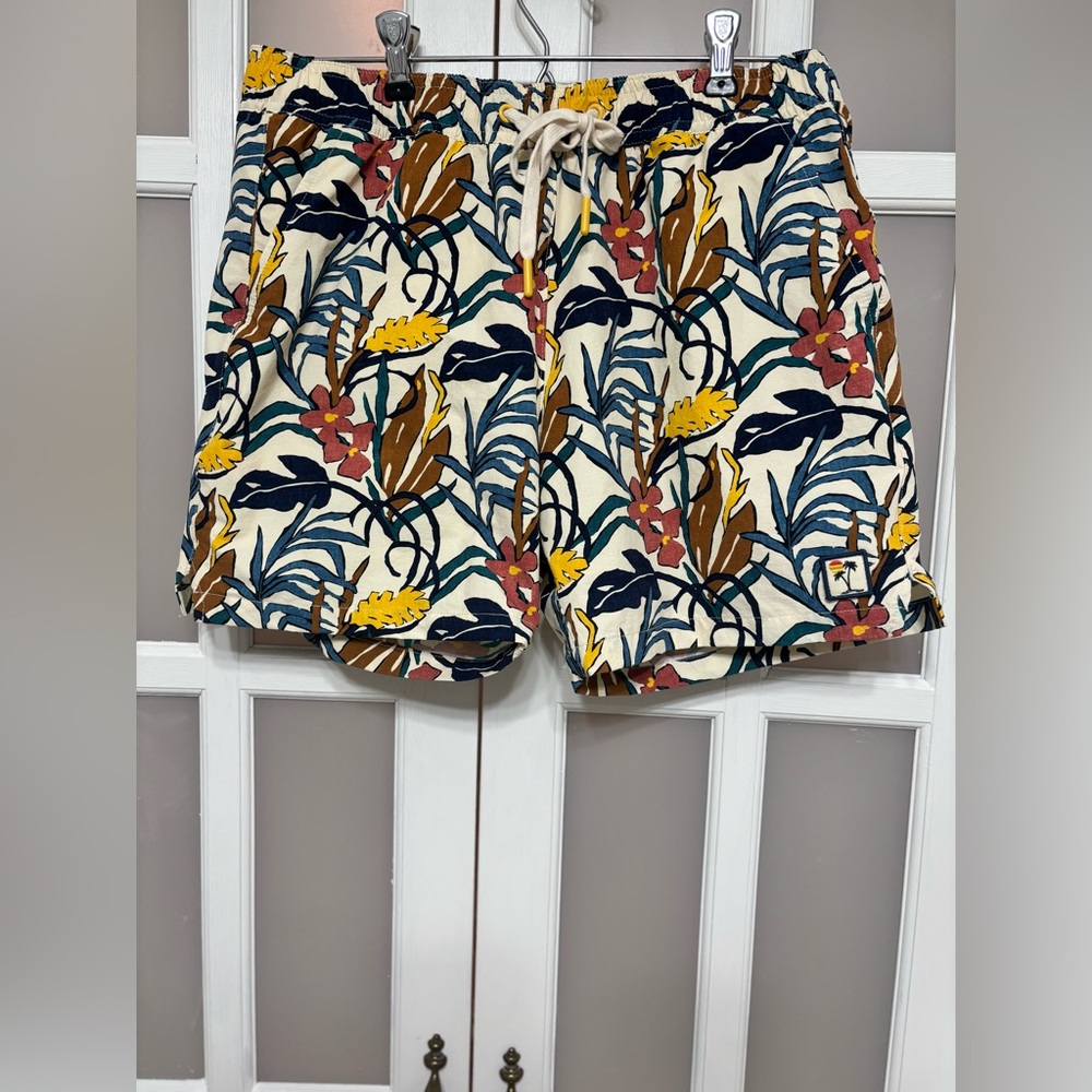 Men’s Marine Layer Lined Swim Shorts Tropical Print – Size Medium